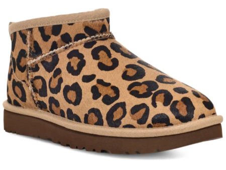 UGG: Ultra Mini Spotty in Natural Fashion